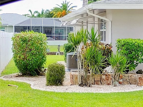 3rd image of 5240 Seminole Ct
