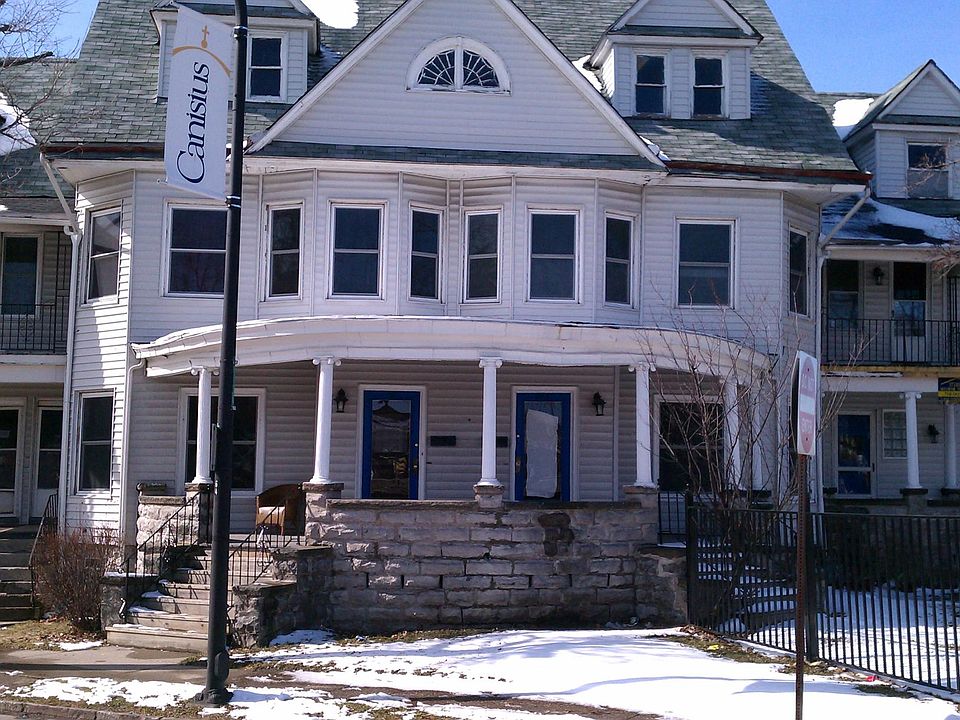 1st image of 223 Humboldt Pkwy