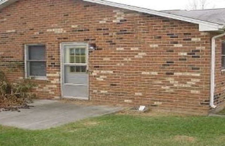 1st image of 1440 Sandy Cir