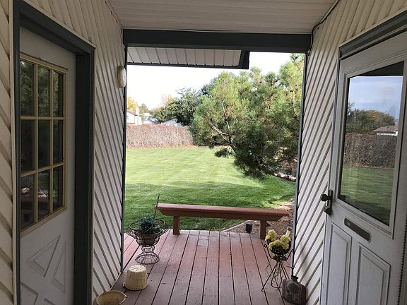 4th image of 596 Blossom Ct