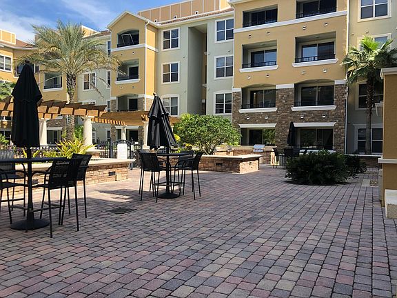 3rd image of 8539 GATE Parkway #9208