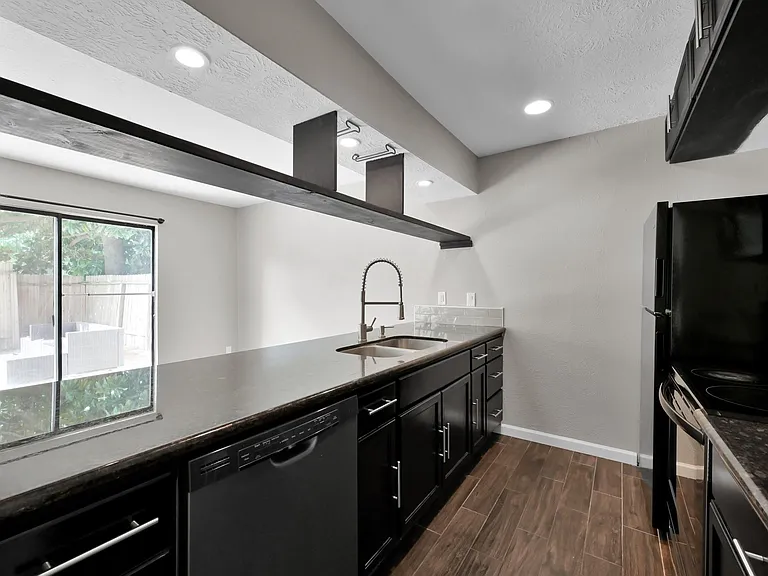 12311 Glenview Dr — Photo 12