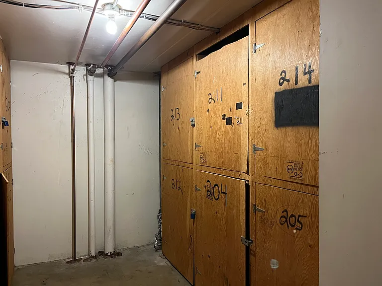 1750 N Marywood Ave #204 — Photo 19