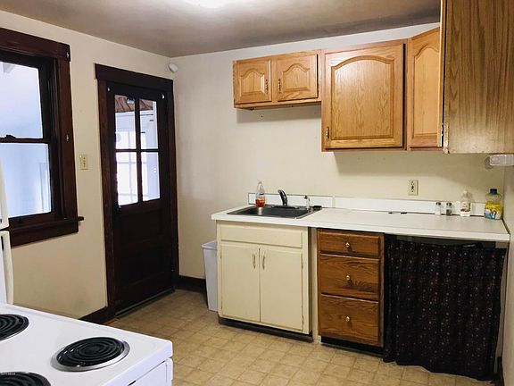 5th image of 412 Weldon St