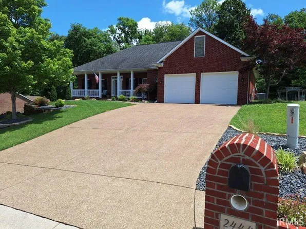 2444 Union Dr, Newburgh, IN 47630