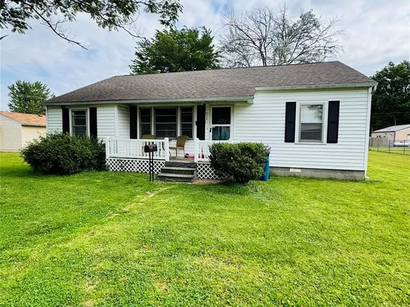 127 Heeb St, Chaffee, MO 63740