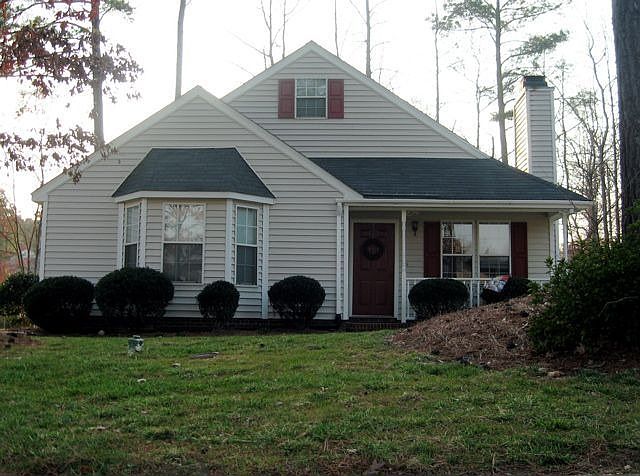 Large cul de sac corner lot