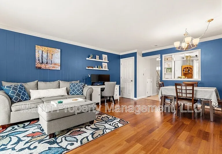 1107 Windsor Dr — Photo 5