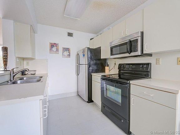 5th image of 4592 NW 97th Pl #272