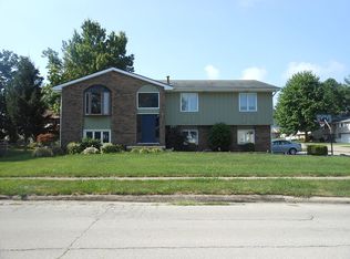 190 Fenway Dr, Decatur, IL 62521