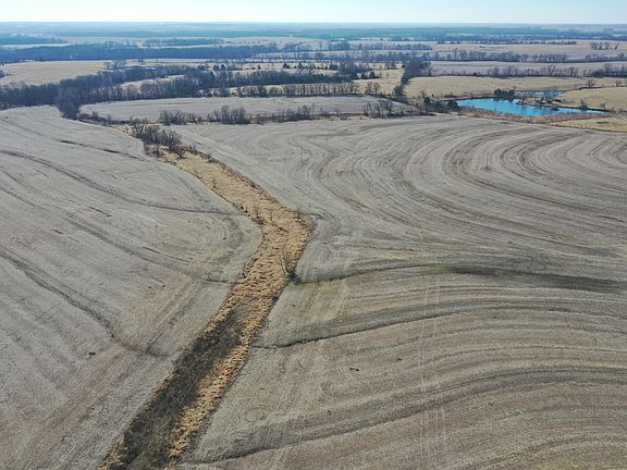 4th image of NE King Rd