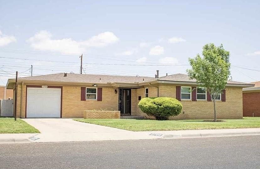 1st image of 2708 Redbud Ave