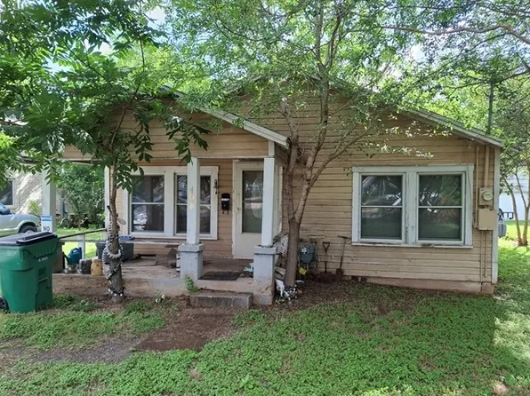 408 S Harrison St, Mc Gregor, TX 76657