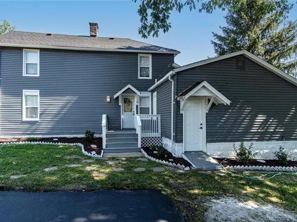 203 Summit Ave, Glen Carbon, IL 62034