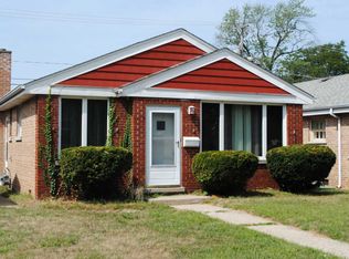 10140 S California Ave, Evergreen Park, IL
