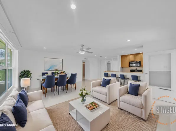 1360 SE High Point Way SE #A, Delray Beach, FL 33445