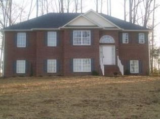 1641 Farmington Dr, Cookeville, TN 38501