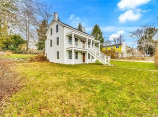 19 Bank St, Groton, CT 06355