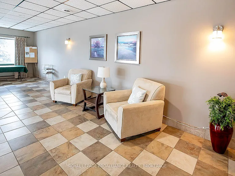 120 Barrett Ct #411 — Photo 18
