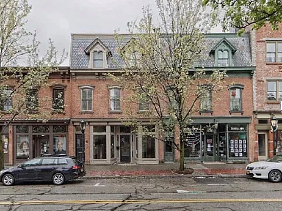 179 Main St