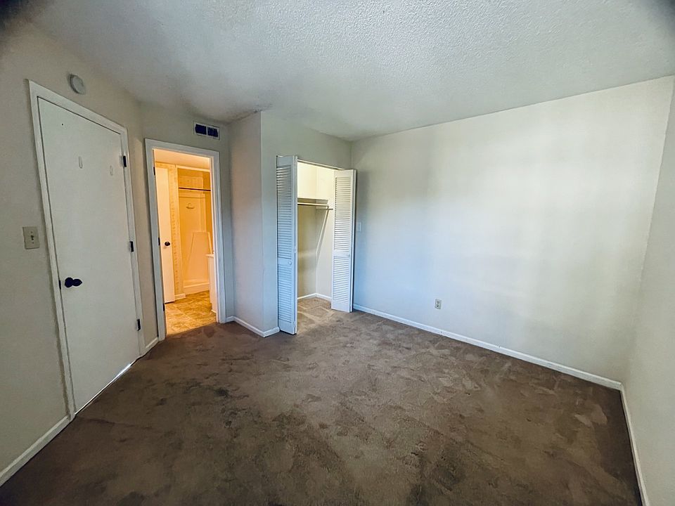 Front Bedroom 3_10112023