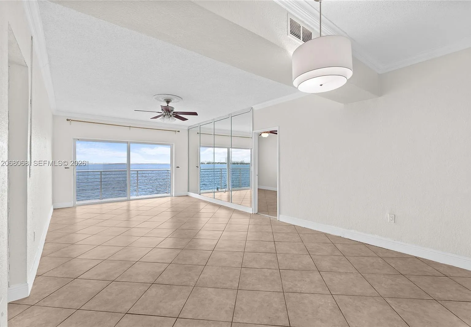 Treasure Bay Club Condo — Photo 4