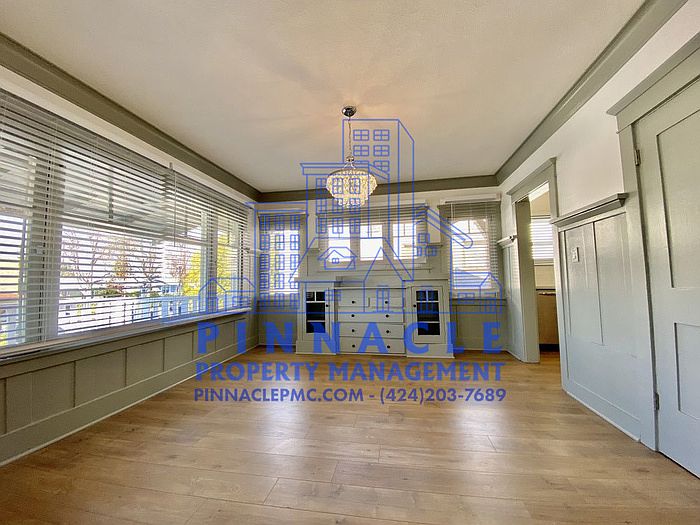 1st image of 1736 Cabrillo Ave