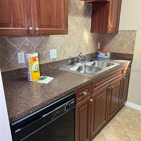 4818 Tangerine Ave #4818 — Photo 12