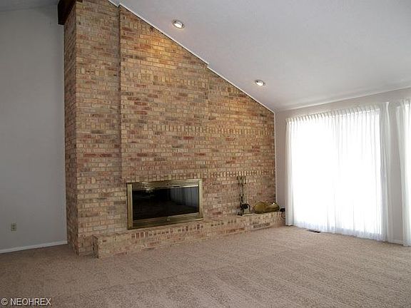 5th image of 309-7 Hawthorne Dr