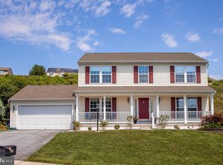 5311 Countryside Dr, Kinzers, PA 17535