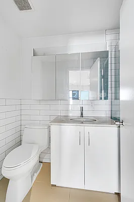 Rented by REAL New York | media 18