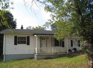 2905 Pioneer Trl, Hudson, NC 28638