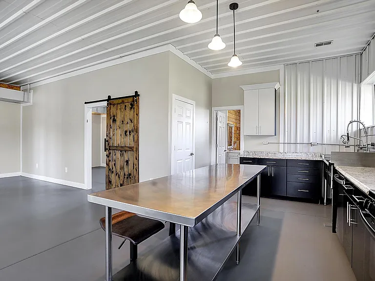 940 W 1090 N — Photo 12