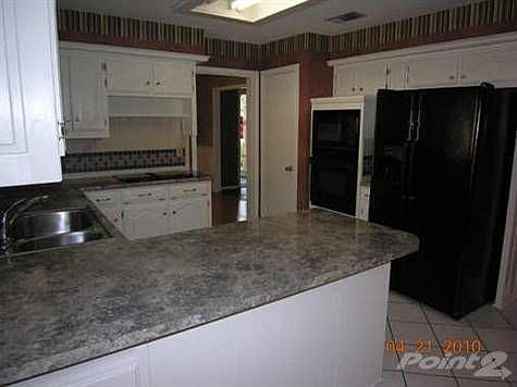 4th image of 1505 Barclay Dr