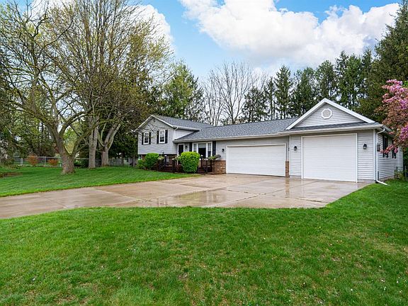 2nd image of 4680 Buckingham Dr