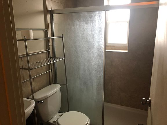 3rd image of 15 S Main St APT 3