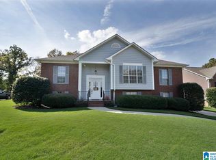 209 Lane Park Cir, Maylene, AL 35114