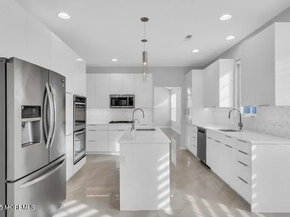 152 Enclave Boulevard, Lakewood, NJ 08701