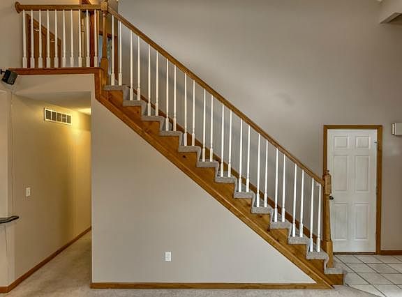 5th image of 852 Meadowood Dr
