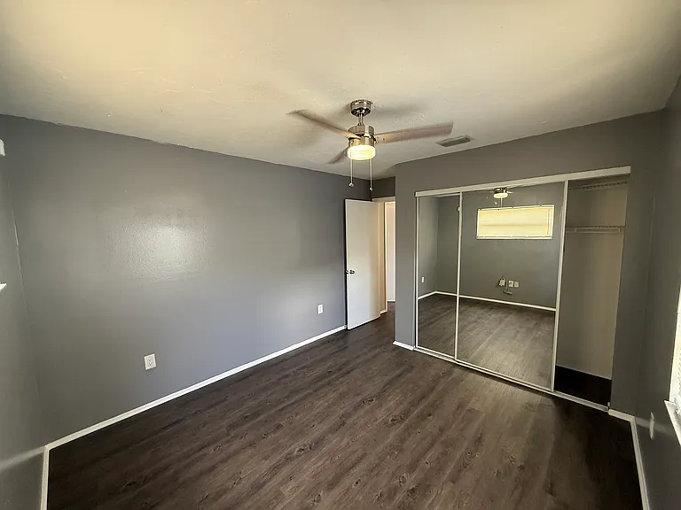 3061 Edgewood Ter — Photo 8