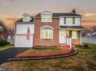 158 S Norwinden Dr, Springfield, PA 19064