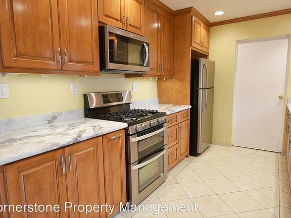 5th image of 2137 San Antonio Pl
