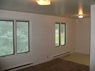 1122 Canyon Hills Rd APT A3, Thermopolis, WY 82443
