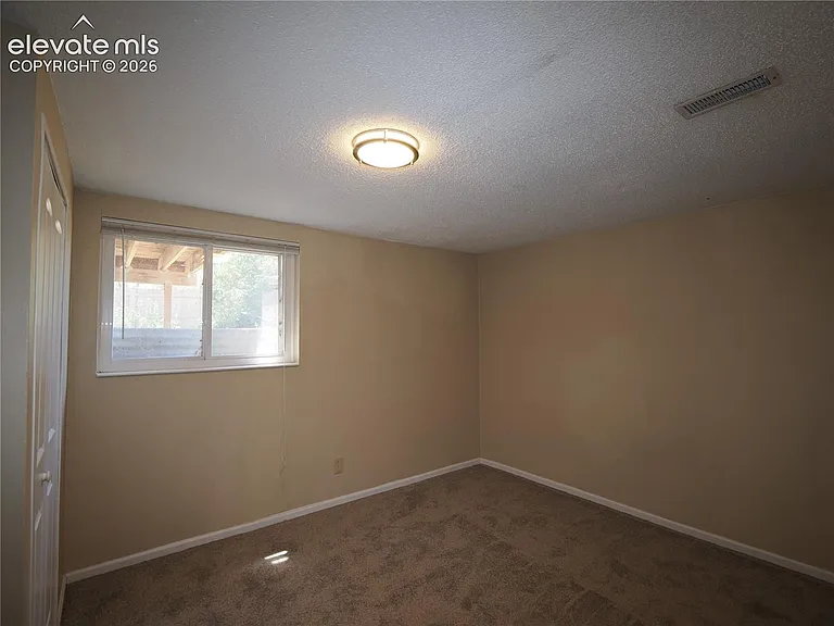 7525 Deer Trl — Photo 20