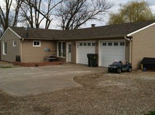 236 Westside Dr, Knoxville, IA 50138