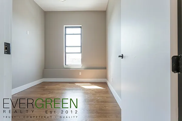 Rented by ERNY LLC | media 15