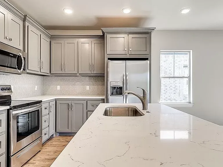 29 E Hurd St — Photo 3
