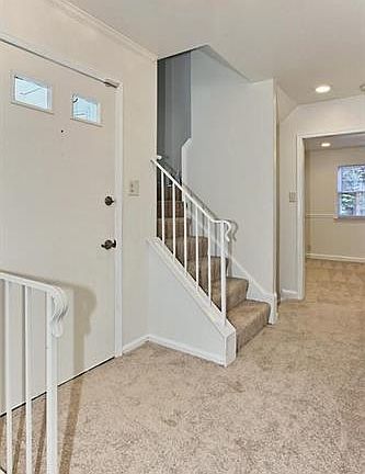 3rd image of 4521 King Edward Ct