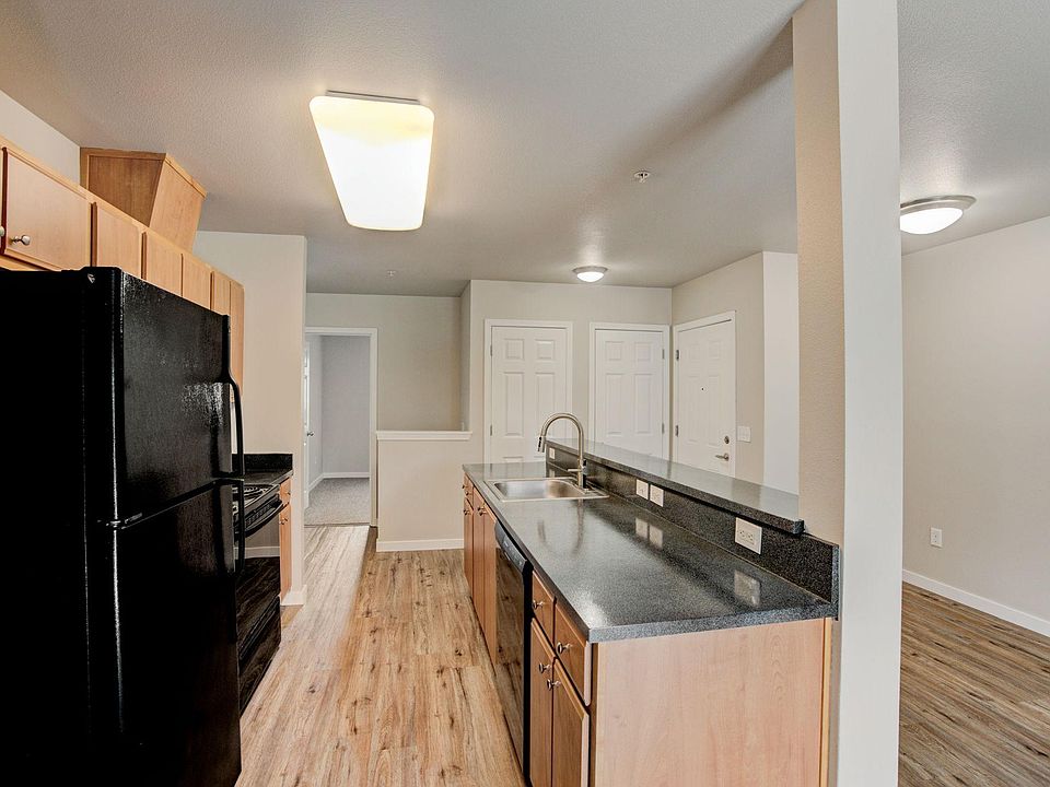 Upgraded 3 bed, 2 bath