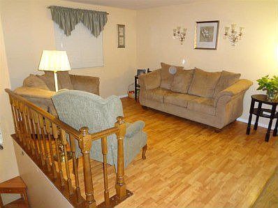 4th image of 3050 Dorf Dr